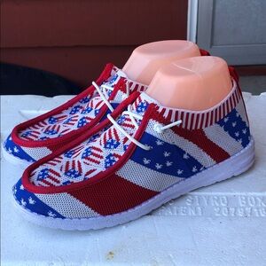 Hey Dude a like Patriotic Women’s Red, White, and Blue lightweight shoes Sz 7.5